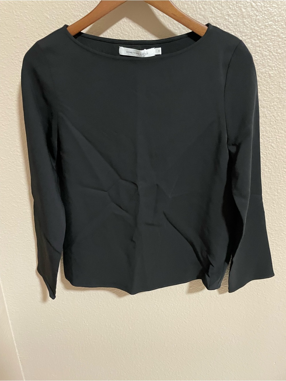 Something to Hold Black Women’s Long Sleeve Boatneck Top NEW